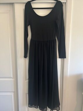 GAP Black Long-Sleeve Maxi Dress